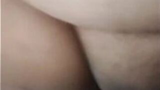 Он взял с собой в машину свою соседку по комнате в колледже и взорвал ее. - порно видео