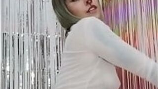 ШАРОВЫЙ КРОЛИК ДЫЖИТСЯ МОРКОВКОЙ И ПОЛУЧАЕТ КОНЧУЮ! - ОФИЦИАЛЬНАЯ РАДОСТЬ ЛЫЖИ - порно видео