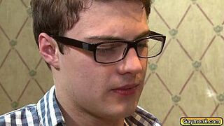 Охотник возвращает услугу и получает анал - порно видео