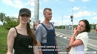 Чешскую тинку убедили в публичном сексе на улице - порно видео