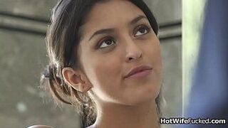 Глубокая оральная сессия с пикантной хотвайф - порно видео