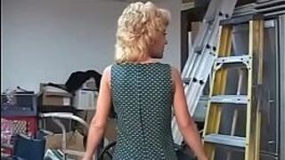 Неверная жена - она изменяет своему мужу. потому что им это очень нужно - порно видео