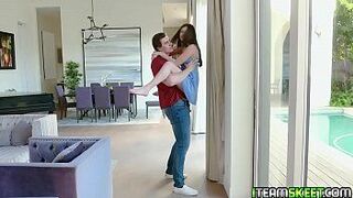 Винтер Джейд поправляется с помощью высокого сводного брата - порно видео