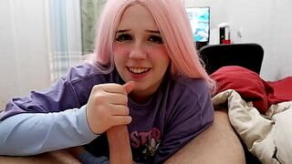 Парень соскучился по милому ротику своей подружки - порно видео